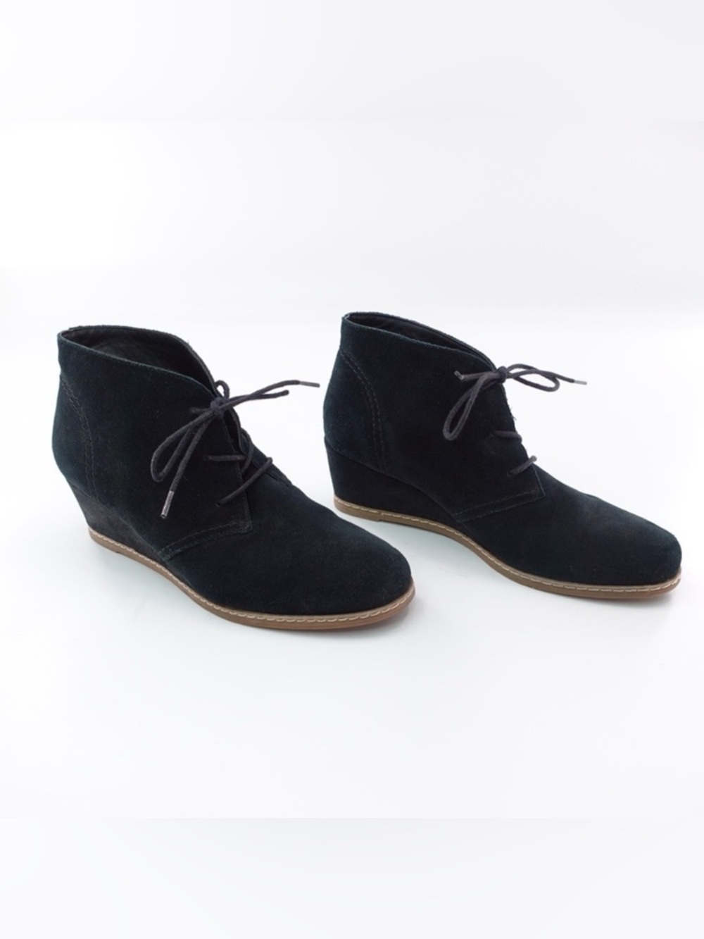 Bjorndal Rachel Suede Wedge Heel Chukka Bootie Black Size 9 Lace Up Neutral